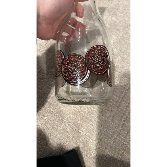 Vintage Nabisco Oreo Glass Milk Jug One Quart Carafe Glassware Cookies Milk - Picture 2 of 3